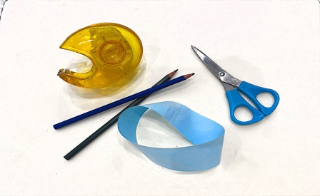 Sembra un nastro, ma non è - Viaggio all’esplorazione del nastro di Möbius