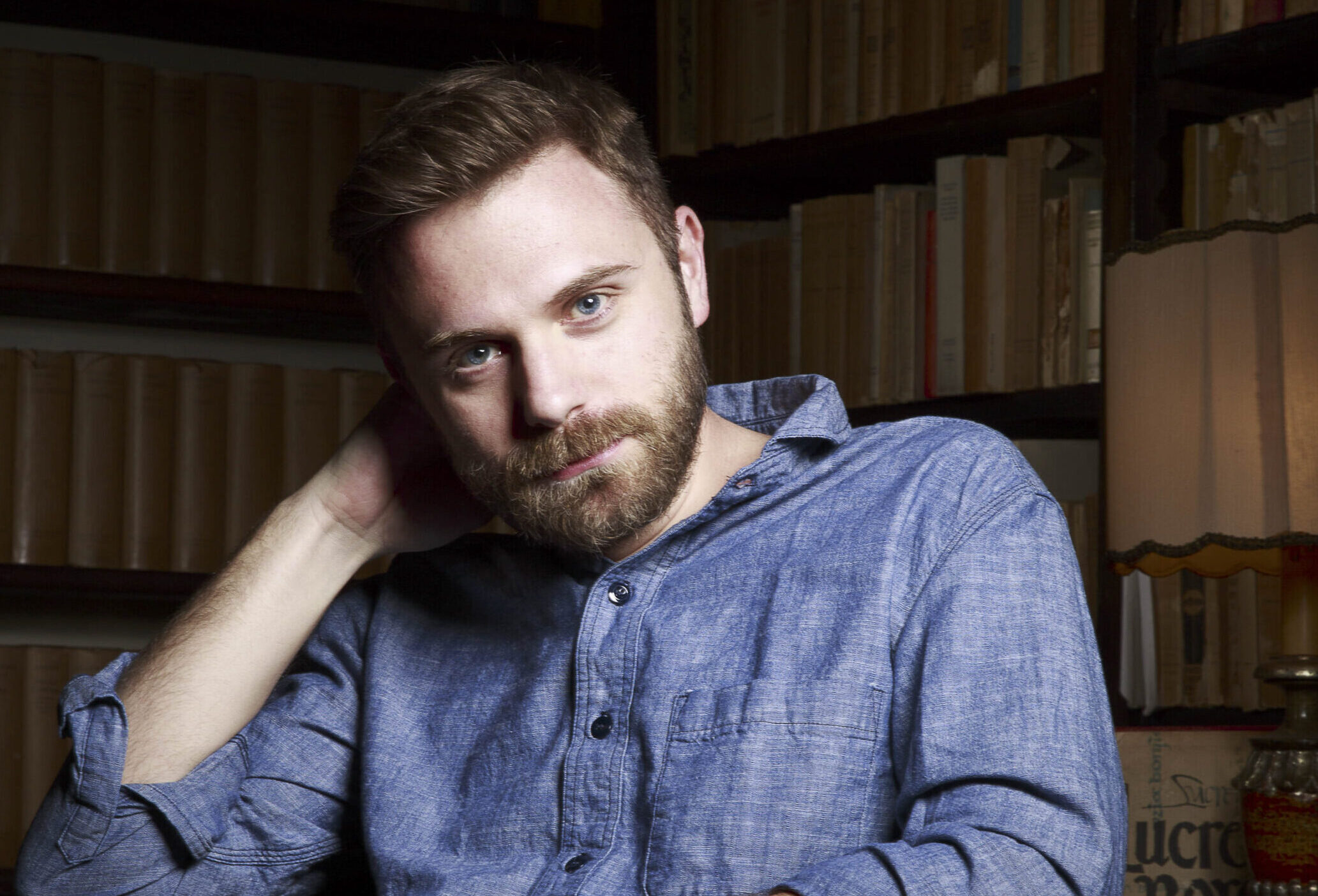 Paolo Giordano, “Da vicino. Raccontare la guerra oggi” – con Annalisa Camilli, Margherita Stancati